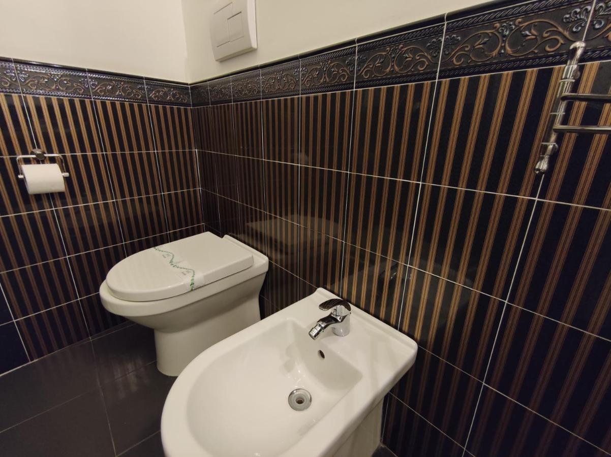 Sami Luxury Rooms 3 8 0 7 9 4 9 2 5 3 Сиракуза Екстериор снимка
