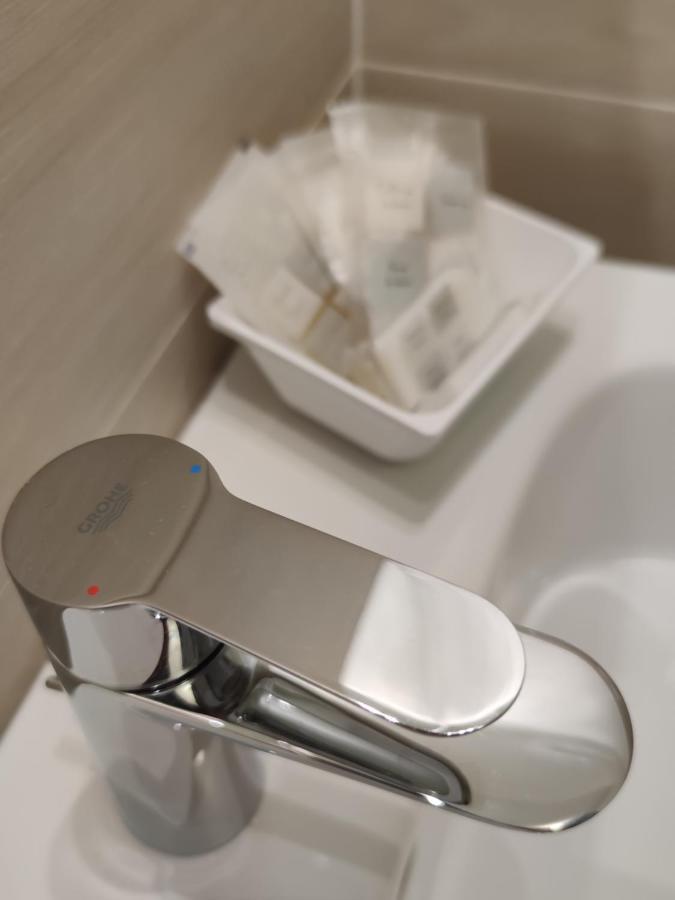 Sami Luxury Rooms 3 8 0 7 9 4 9 2 5 3 Сиракуза Екстериор снимка