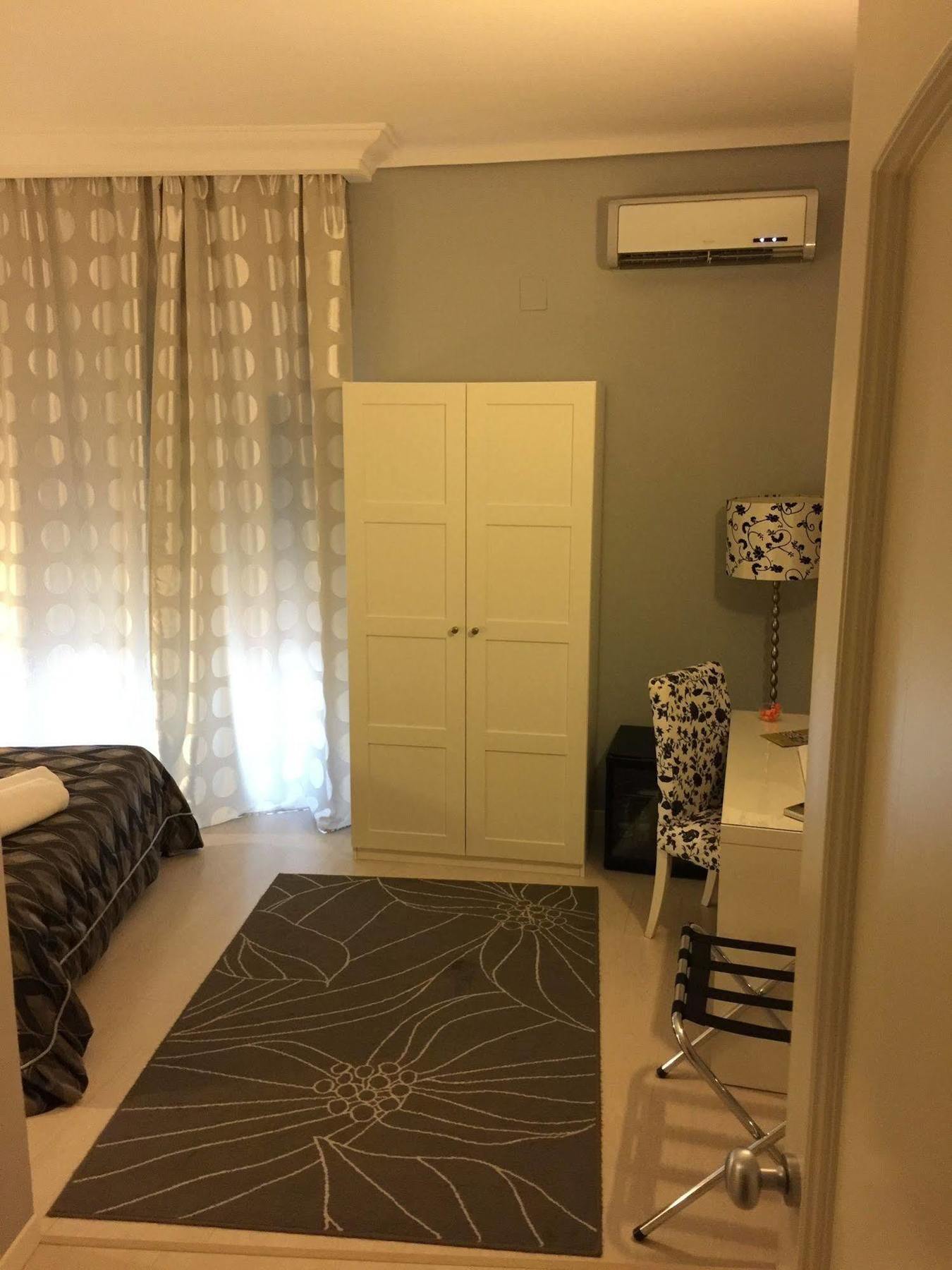 Sami Luxury Rooms 3 8 0 7 9 4 9 2 5 3 Сиракуза Екстериор снимка